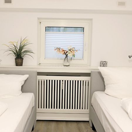 -Zimmer-Appartement Ueber 2 Etagen In Wenningstedt In Ruhiger Lage Exterior photo